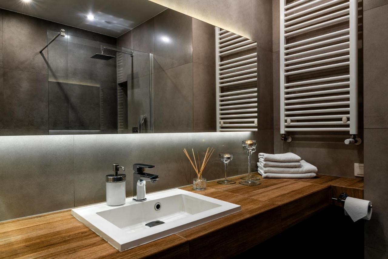 Apartamenty-Wroc Golden House Wroclaw Ngoại thất bức ảnh