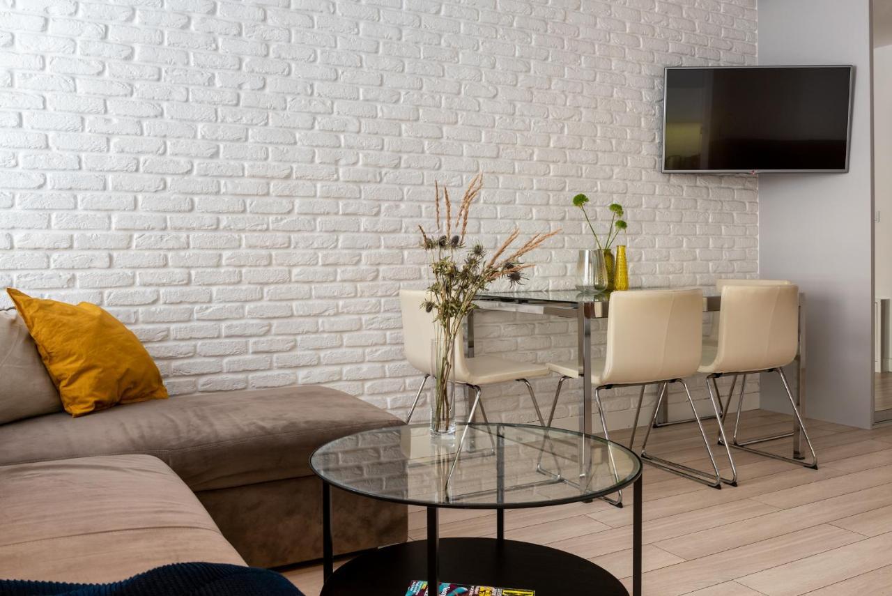 Apartamenty-Wroc Golden House Wroclaw Ngoại thất bức ảnh