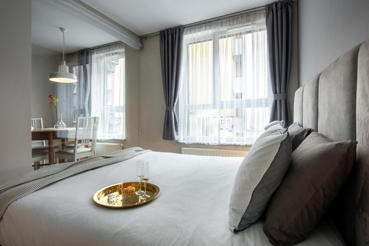 Apartamenty-Wroc Golden House Wroclaw Ngoại thất bức ảnh