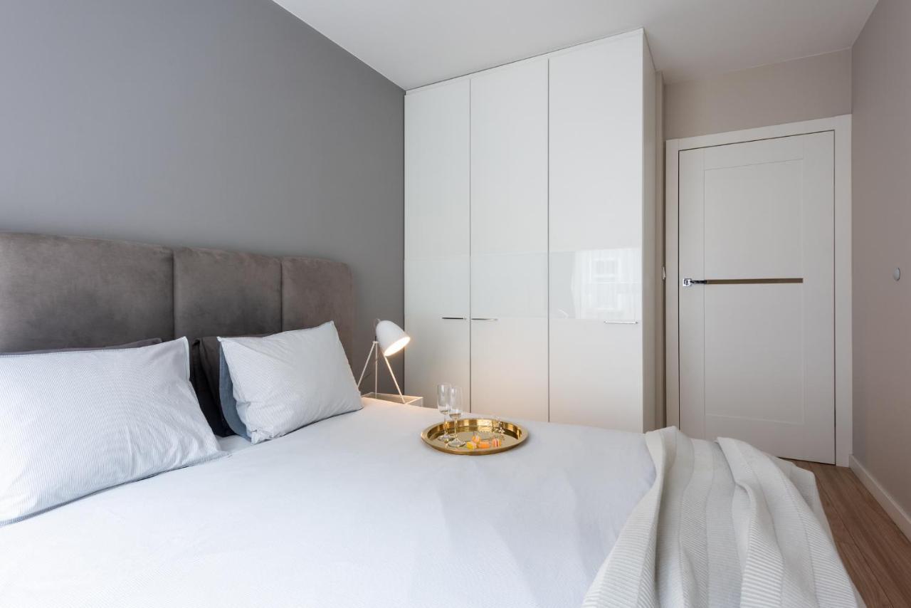 Apartamenty-Wroc Golden House Wroclaw Ngoại thất bức ảnh